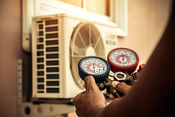 Professional Hvac technician working in Haydenville, OH